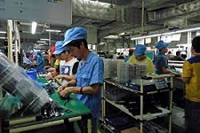China's manufacturing output surges by 322%