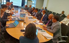 Ethiopian offcials met World Bank VP for Eastern and Southern Africa