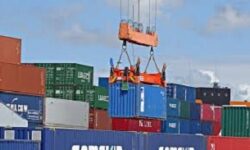 Global goods, commercial services trade reaches $30.4 trillion